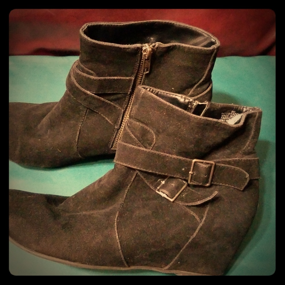 Black Suede Ankle Booties 9M